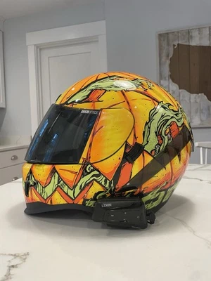 🔥 ICON AIRFORM TRICK OR STREET 2 - MEDIUM MOTORCYCLE HELMET WITH LEXIN INTERCOM - Image 1 of 4