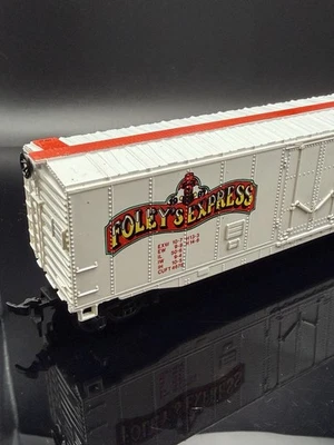 Bachmann Ho Scale Foleys FOLEY’ EX 115445 Express Boxcar - Image 1 of 4