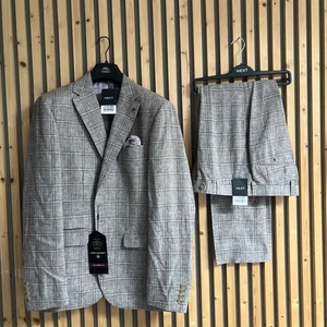 Two Pieces Mens Tailored Fit Natural Suit.Jacket Size 38R & Trouser 30R RRP £159 - Picture 1 of 13