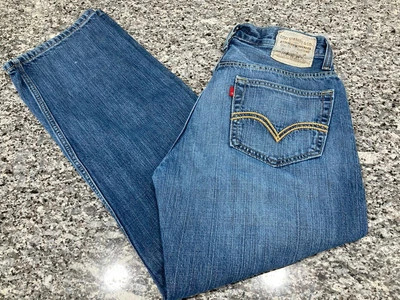 Levis Jeans Women’s 32x32 Blue 559 Relaxed Straight Cotton Denim Pants Zip Fly - Image 1 of 4