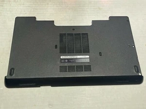 DELL LATITUDE E6440 OEM BOTTOM ACCESS COVER, MINOR SCRATCH, DKWJW - Picture 1 of 3