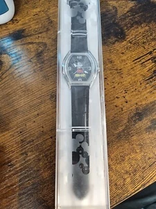 Disney Parks Time Works Mickey Mouse Uhr 30mm silberfarbenes Gehäuse schwarzes Band 0743 - Bild 1 von 8