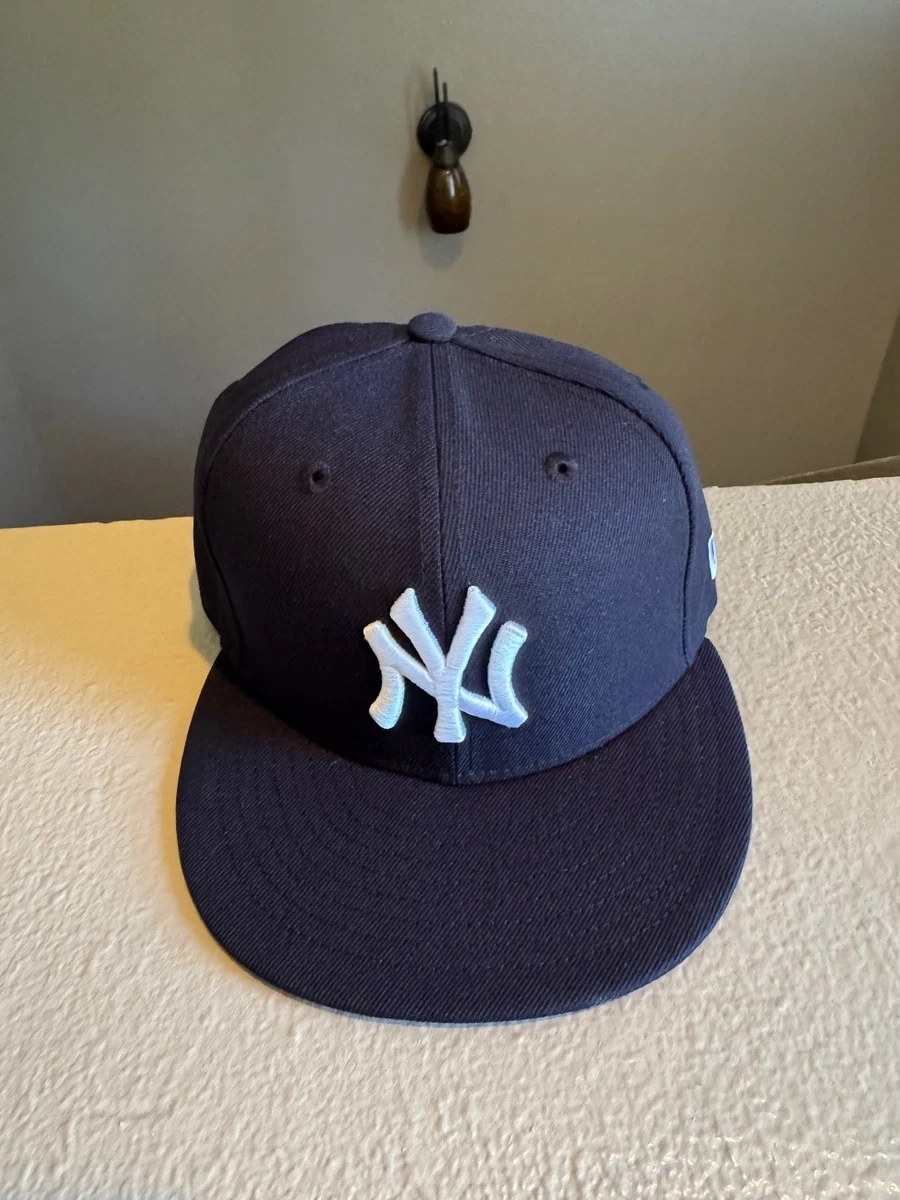 New York Yankees Men 7 1/8 Size MLB Fan Apparel & Souvenirs for