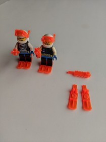 Vintage LEGO Minifigures: Ice Planet 6973,  6983 With Skis & Weapons ( + Extra )