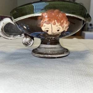 Hugo Kohler Biel Handarbeit Gravy Boat Signed Swiss  Art Boy & Girl Bird Vintage - Picture 1 of 7