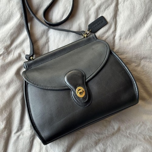 Vecchia borsa a tracolla Coach in pelle nera chiusura a scatto rara buone condizioni