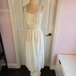 Vintage Seamprufe Maxi Nightgown Ivory Size 34 Lace Lingerie Made In The USA - Picture 1 of 7