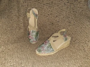 TONI PONS-Origens-Espadrilles-Metallic Floral-Slingback-Sz 39/8.5-Excellent - Picture 1 of 8