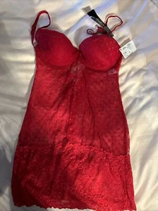 Red lace lingerie set - Picture 1 of 2