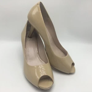 Vince Camuto Kira 10 Blush Nude Tan Beige Patent Leather Peep Toe Classic Pump - Picture 1 of 8