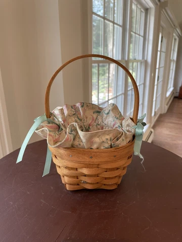 Longaberger Small Basket Lily Of The Valley Cover