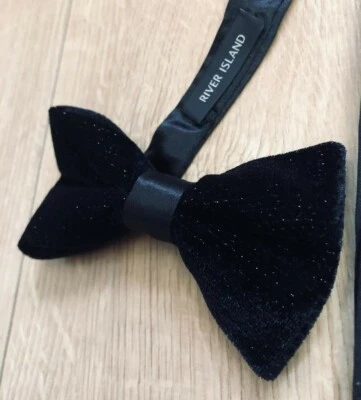 Corbata de moño River Island Foto 1 de 3