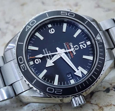Reloj Omega Seamaster Planet Ocean 38 mm acero automático esfera negra Foto 1 de 4