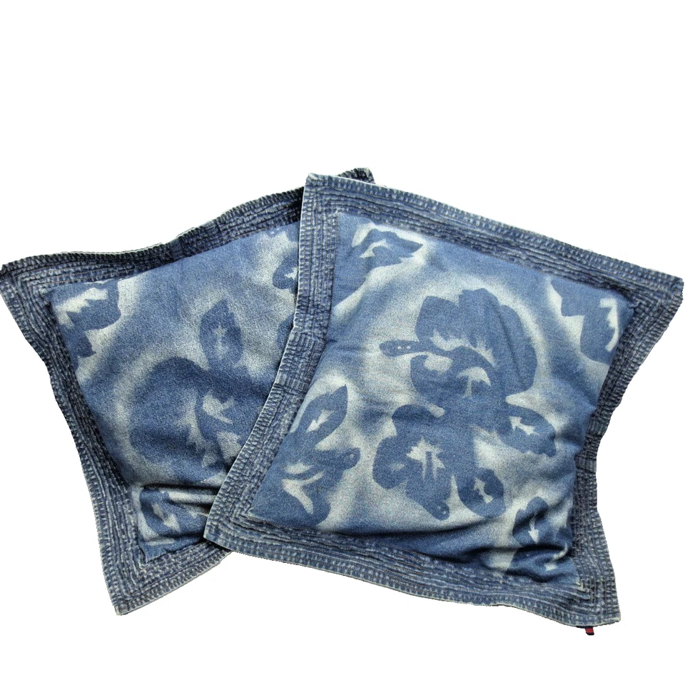 Tommy Hilfiger 22 英寸花卉设计 2 件套蓝色牛仔口音枕头 + Shams — 第 1/4 张图片