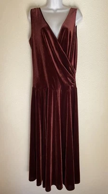 Vestido De Colección Jacalyn Bennett Vino Terciopelo L Cintura Caída Imitación Envoltura Cachicho Vacaciones Foto 1 de 4
