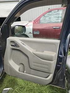 2015 NISSAN FRONTIER INTERIOR DOOR TRIM PANEL FRONT RIGHT PASSENGER Crew Cab - Picture 1 of 2