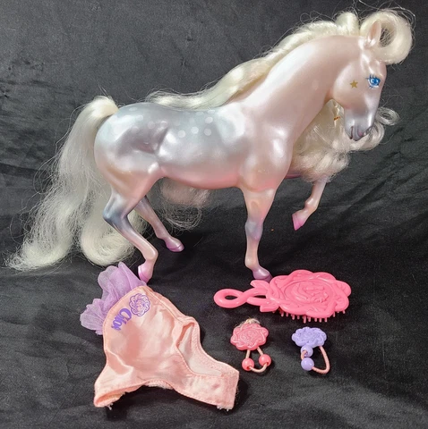 CHLOE Vintage Fashion Star Fillies Action Figure 1987 Kenner 80s Girls Horse Cover