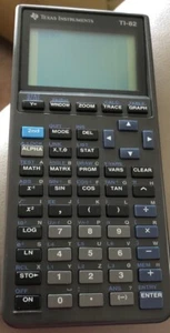 Calculadora gráfica científica Texas Instrument Ti-82 - Imagen 1 de 3