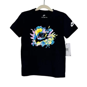 Nike Little Kids Size 6 Medium Black Graphic Print Futura Sport Splash Tee New - Picture 1 of 7