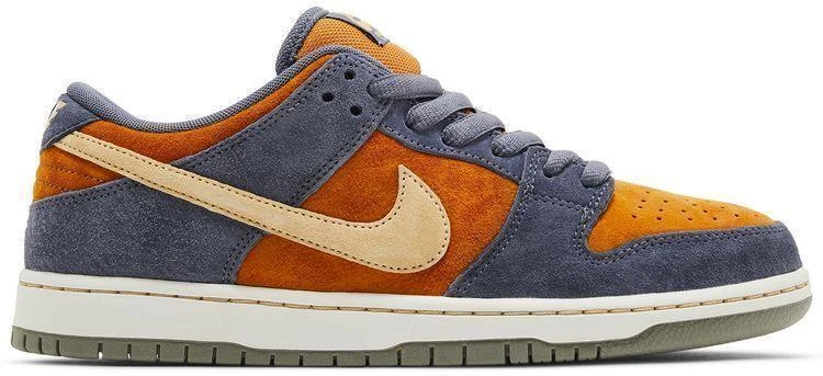 Nike Dunk SB Low Light Carbon Monarch