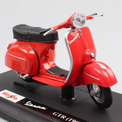 1/18 scale mini maisto Vespa GTR 1968 scooter motorcycle diecast toy bike models - Image 1 of 4