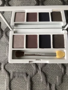 Clinique Colour Surge Eye Shadow Quad - Picture 1 of 4