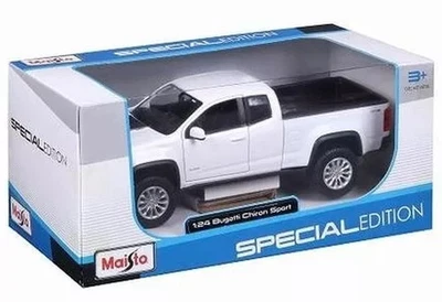 Chevrolet Colorado ZR2 1/24 Diecast Model Car White Japan - Image 1 of 4
