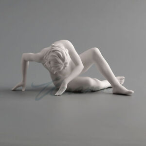 4" Art Moderne Poterie et Porcelaine Blanche Nue Femme Basse Tête Sculpture