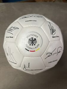DFB-Unterschriften-Ball 2014 Fußball Deutschland Autogrammball