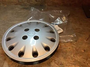 Opel Corsa A/B, Kadett E Radkappe 13“ Original GM NEU - Bild 1 von 2