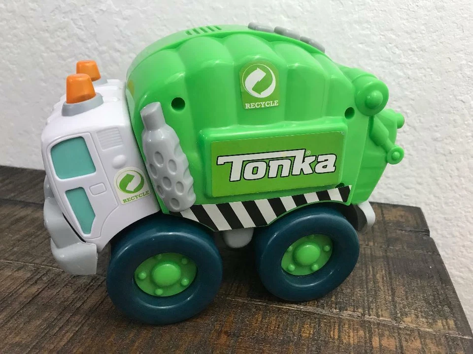 TONKA RECYCLING Hasbro BIG DUMP TRUCK Green W Sounds Lights  - Image 1 of 4