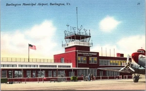 Burlington Vermont VT Municipal Airport Vintage Leinen Postkarte Flugzeug, US-Flagge - Bild 1 von 2