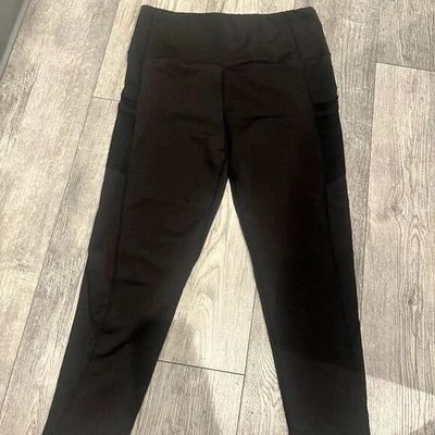 Leggings capris negros para mujer talla 2X malla en los laterales Foto 1 de 3