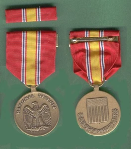 MEDALLA DEL SERVICIO DE DEFENSA NACIONAL DE ESTADOS UNIDOS con cinta de servicio - Imagen 1 de 1