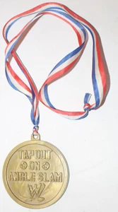 WWE Tamaño Infantil Medalla de Oro Jakks Lucha Accesorio WWF Kurt Angle - Imagen 1 de 2