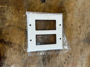 NEW Mulberry 86402 - 2 Gang GFI/Decora-White Painted Metal Wallplate - Picture 1 of 2