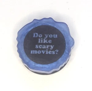 DO YOU LIKE SCARY MOVIES? phone grip - Handmade with resin - adhesive grip - Picture 1 of 2