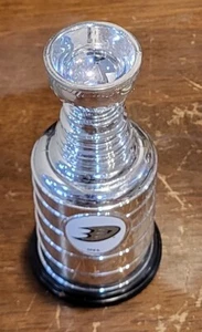 Labatt Blue Mini Stanley Cup Anaheim Ducks Variant #1 - Picture 1 of 1