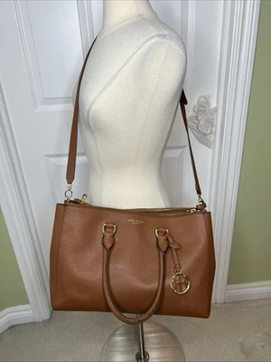 Bolso de hombro Henri Bendel grande de cuero marrón estructurado para mujer” Foto 1 de 4