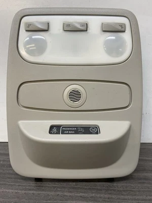 RENAULT CAPTUR 2014 MK1 INTERIOR FRONT ROOF READING LIGHT  739486822R - Image 1 of 4