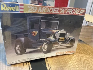 REVELL STREET DEMONS '29 MODEL A PICKUP 1:25 Scale Model Kit 7392 - Picture 1 of 7