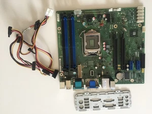 Carte Mère Fujitsu D3227-A12 GS2 LGA1150 C226 MI5W/W530 - Photo 1/1