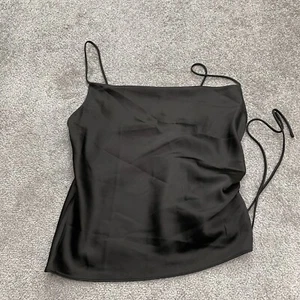 Aqua By Bloomingdale's Satin Camisole Tank Top Womens Small Brown Spaghetti Silk - Picture 1 of 9