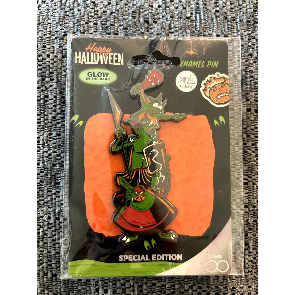 Pin rosa A La Mode brilla en la oscuridad Matones de Maléfica 3” Halloween 2023 LE 300 Foto 1 de 1