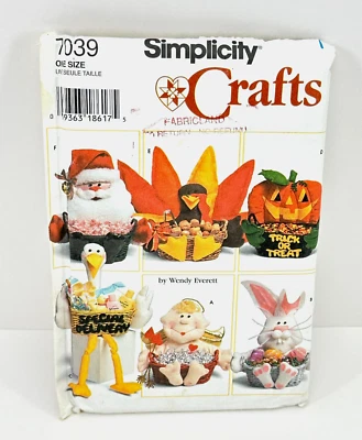 Simplicity Crafts 7039 Seasonal Felt Basket Decorations Cut Pattern Instructions - Image 1 of 4
