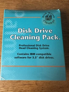 3.5" Floppy Disk Disc Cleaner Cleaning Frame Tool Amiga Atari IBM PC New Sealed - Afbeelding 1 van 2