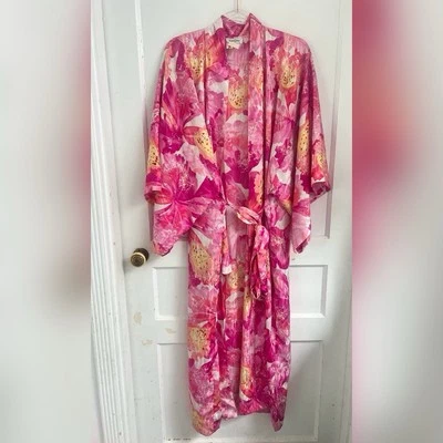 Natori vintage floral pink and red luxury robe Size M $299 - Image 1 of 3