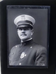 Vtg  Policeman Officer Badge Photograph Milwaukee Glass Plate Negative 5x7 Named - Picture 1 of 6