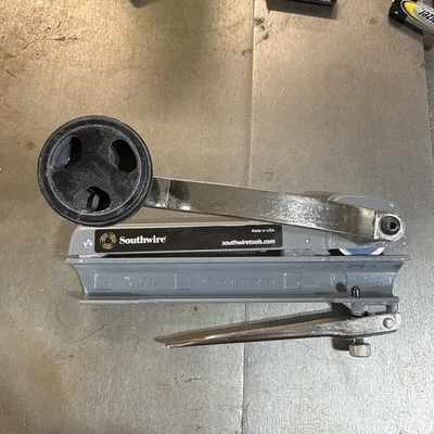 Southwire 58282240 MCCUT BX/MC Rotary Cable Cutter with Lever - Image 1 of 2