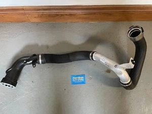 Original OEM Vauxhall Mokka 1.6 Diesel Turbo Ladeluftkühler Schlauch Rohr 39071730 - Bild 1 von 5